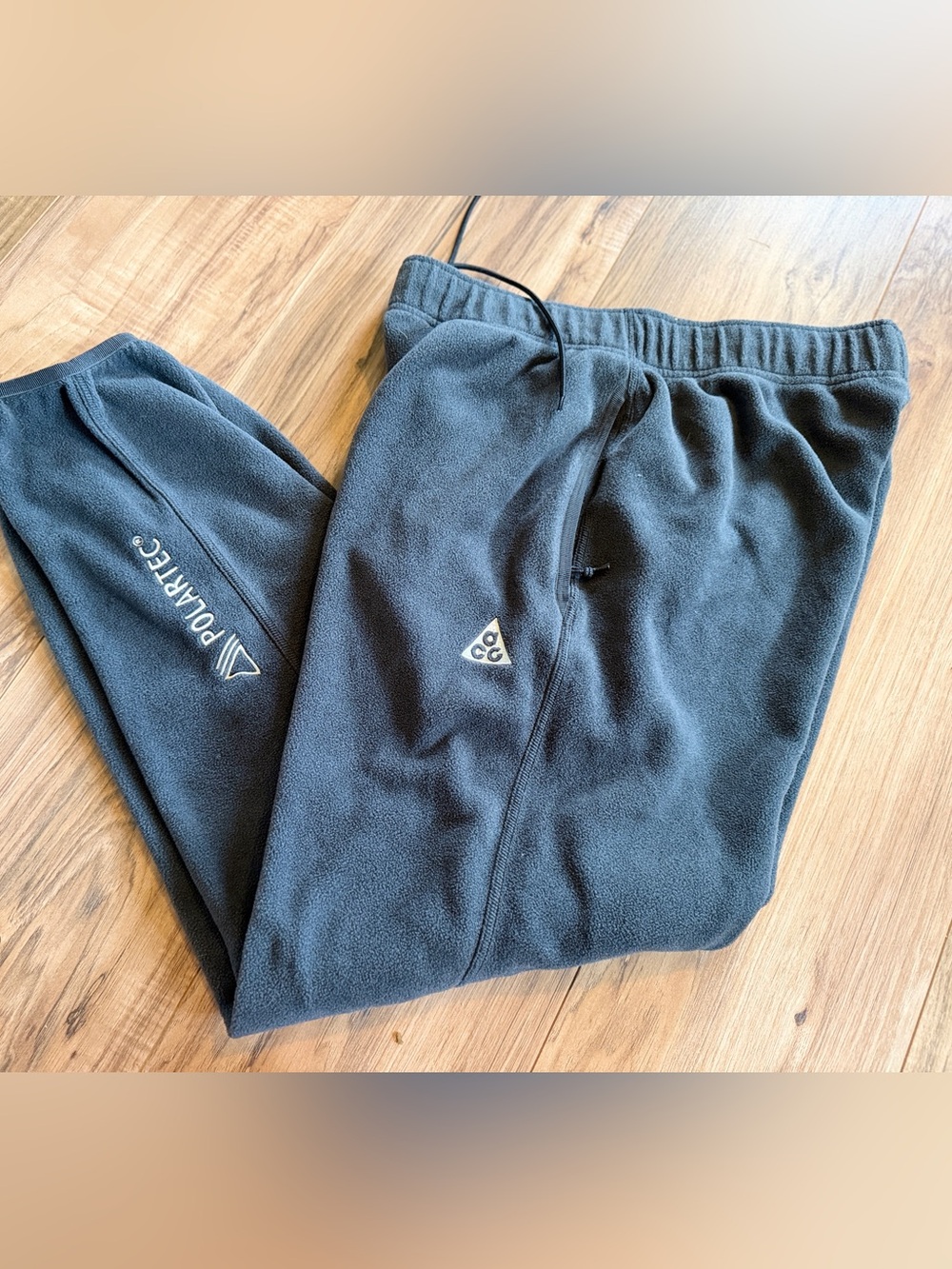 Nike ACG Wolf Tree track pants women’s polartech size M fleece